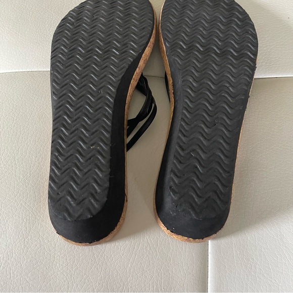 Kenneth Cole Reaction Black Wedge Embellished floral size 10 - Picture 11 of 13